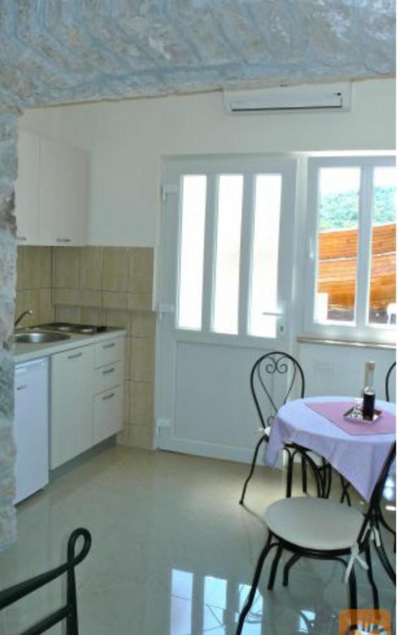 פובליה Apartments Djurdjica מראה חיצוני תמונה